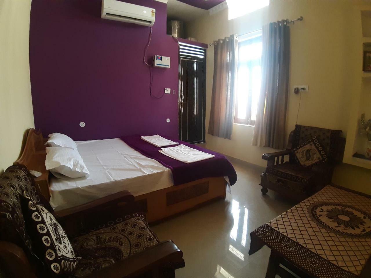 Shree Ram Homestay Orchha Ngoại thất bức ảnh