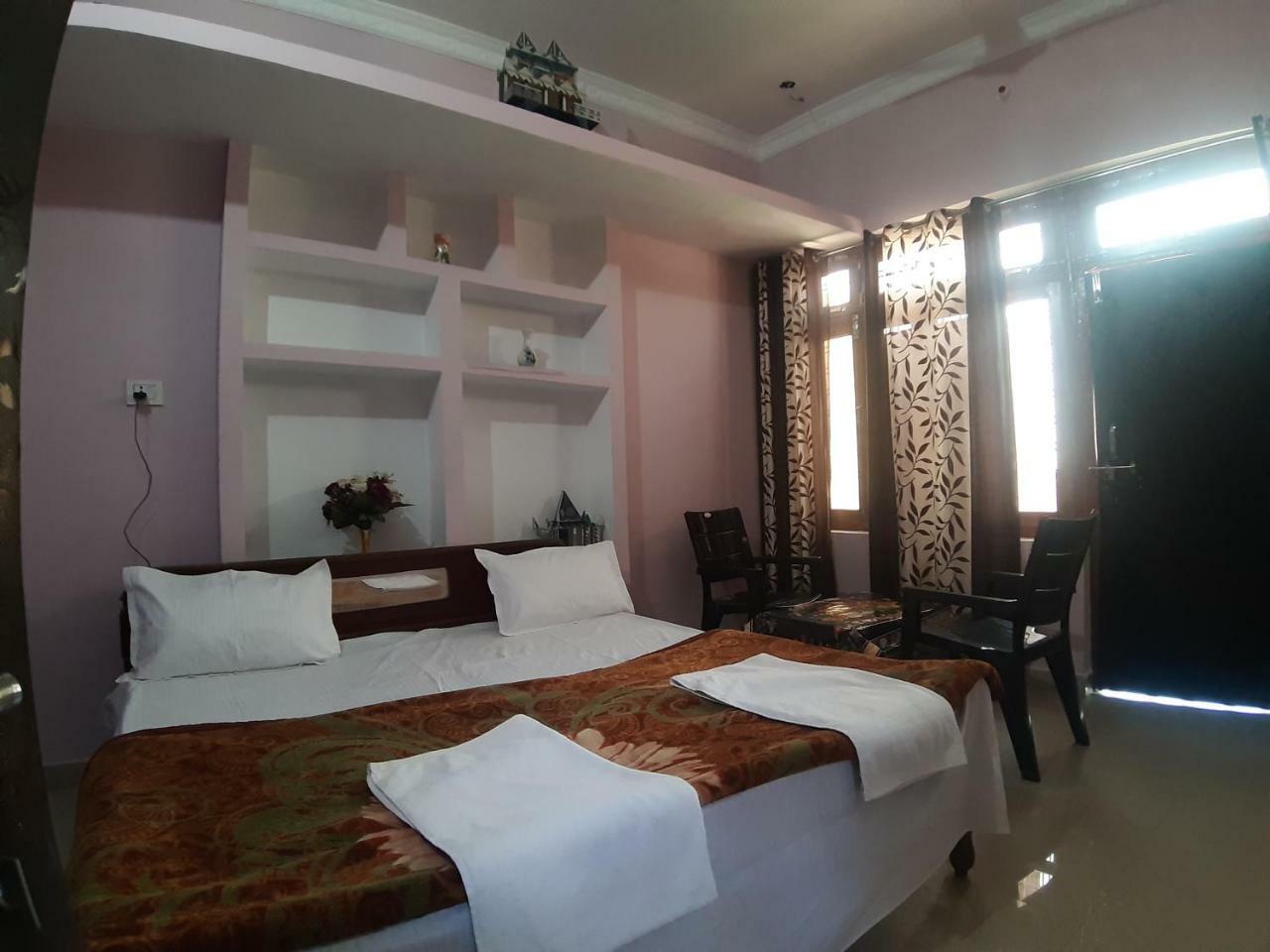 Shree Ram Homestay Orchha Ngoại thất bức ảnh