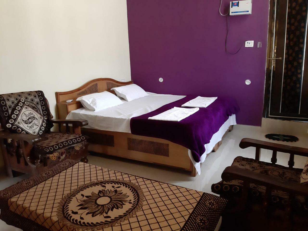 Shree Ram Homestay Orchha Ngoại thất bức ảnh