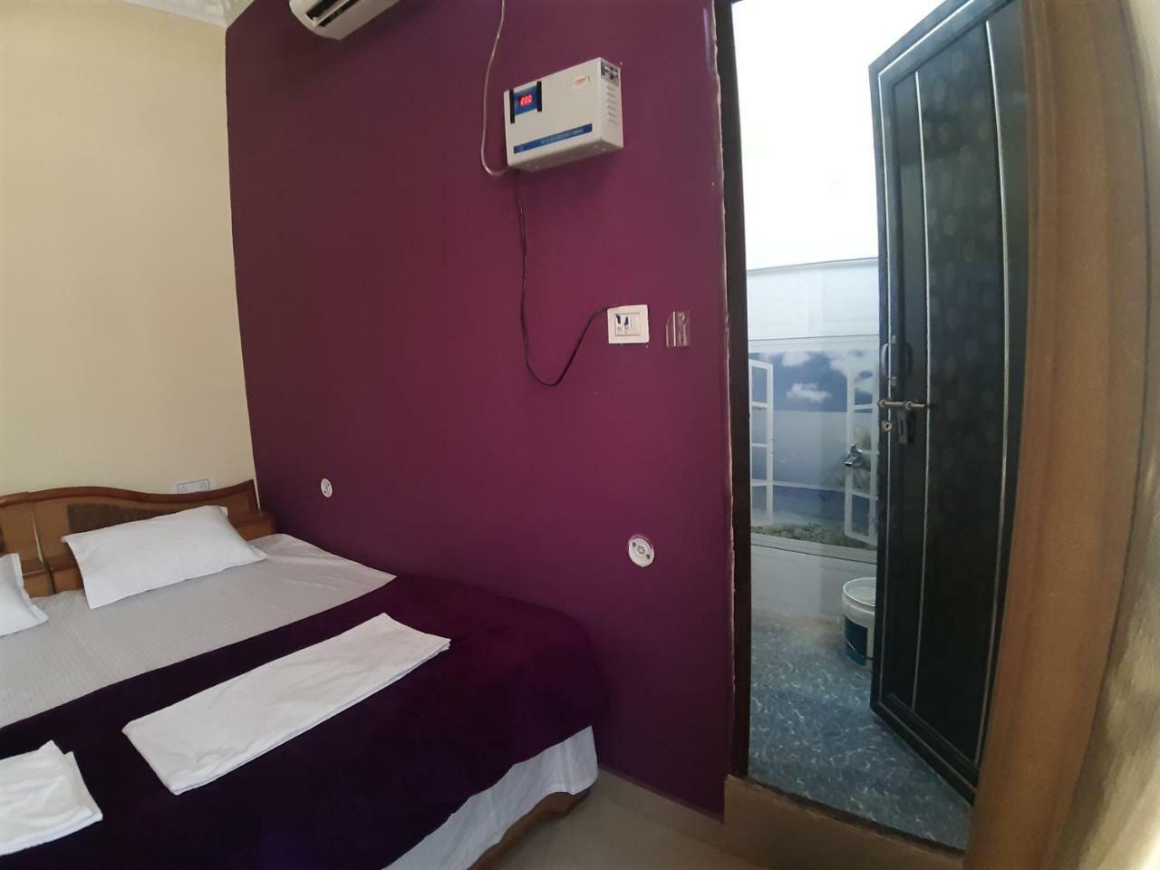 Shree Ram Homestay Orchha Ngoại thất bức ảnh