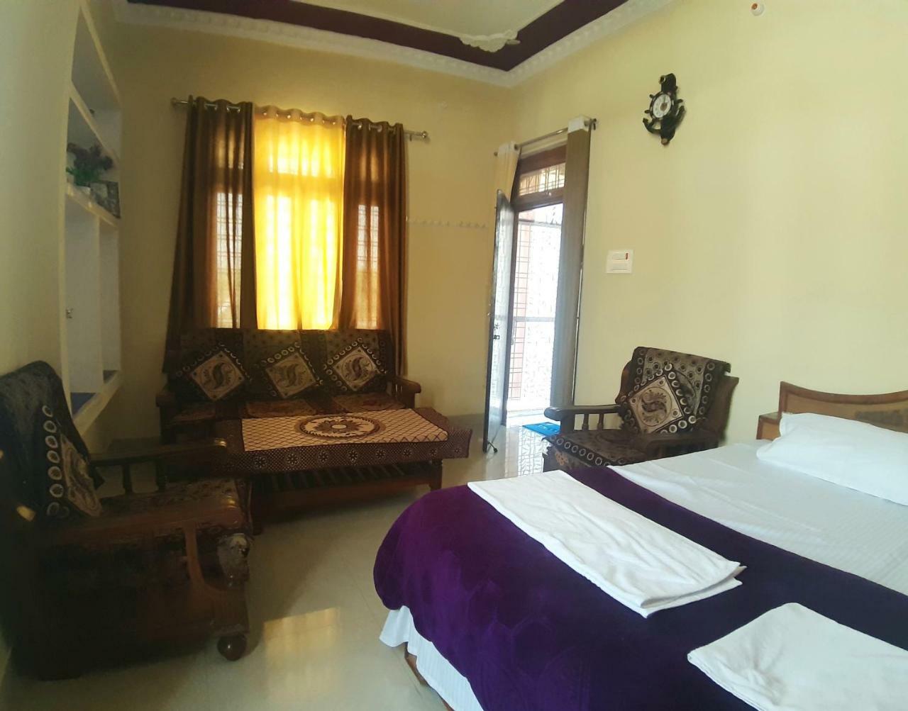 Shree Ram Homestay Orchha Ngoại thất bức ảnh